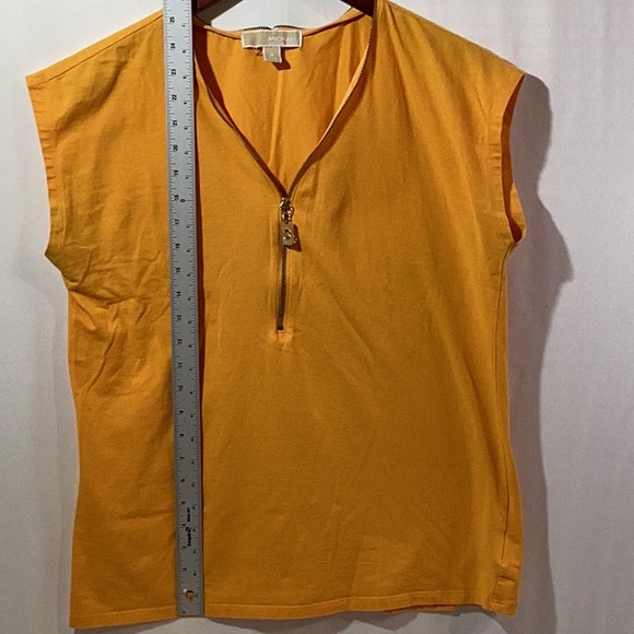 Michael Kors Top Jersey Size M Yellow Fully Functional Zip Short sleeves V neck - Picture 8 of 9